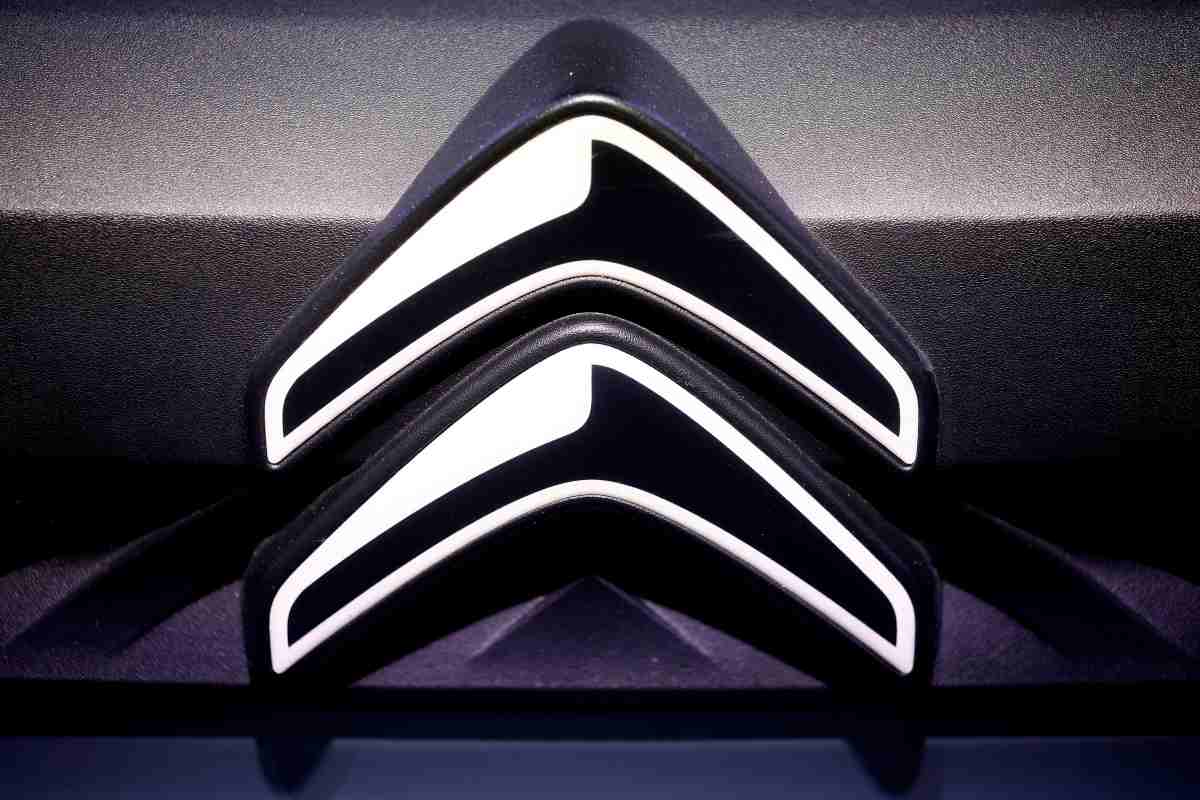 Questa Citroen vale mezzo milione: sotto il cofano ha un motore da oltre 300 CV