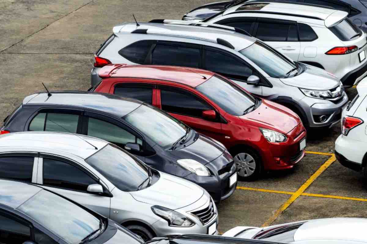 Auto disastro per l'Italia