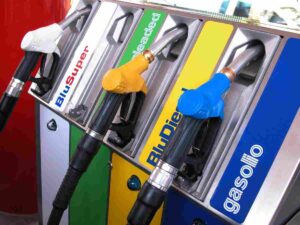 Benzina ai minimi
