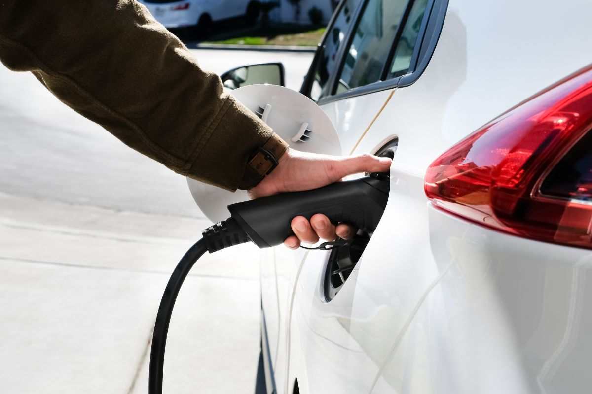 Auto elettrica meno di 12.000 euro